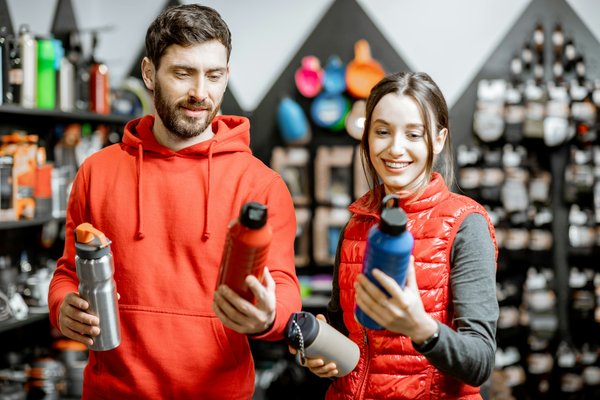 Les essentiels d'équipement pour montagne, camping et randonnée