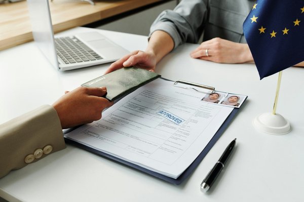 Visa pour la france : trouver l'équilibre entre sécurité et accès